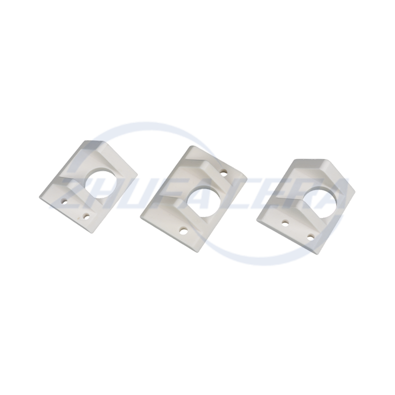 Keramická sestava z oxidu hlinitého